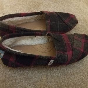 Wool toms
